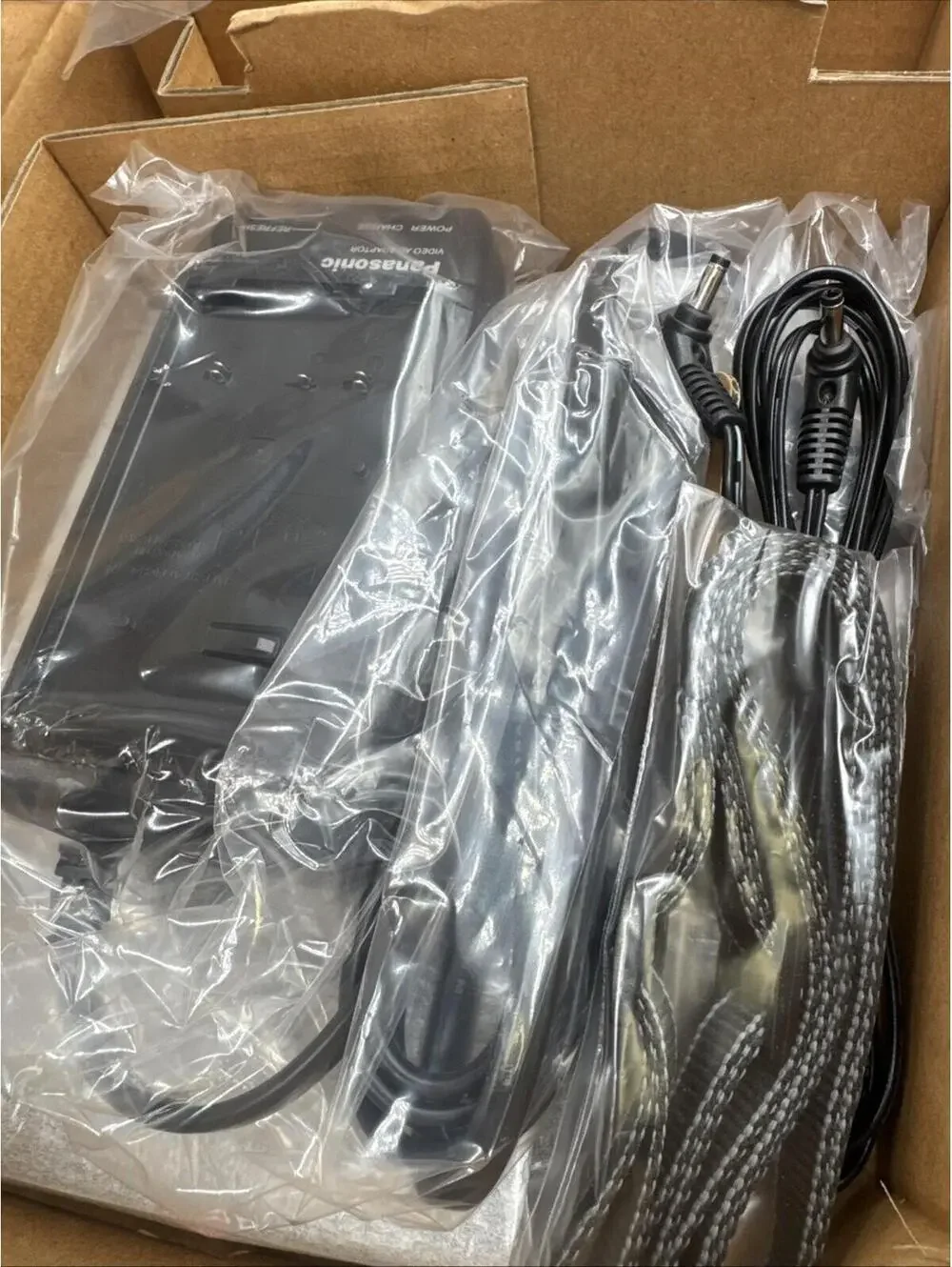 Panasonic PV-L501D Palmcorder Palmsight VHS-C Camcorder Video New In Box *READ*